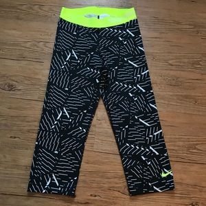 Nike Pro capris